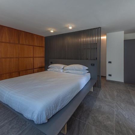 La Barchessa Loft & Rooms - Free Parking 特伦托 外观 照片