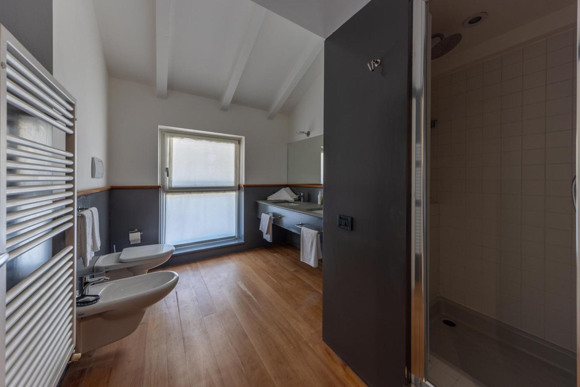 La Barchessa Loft & Rooms - Free Parking 特伦托 外观 照片